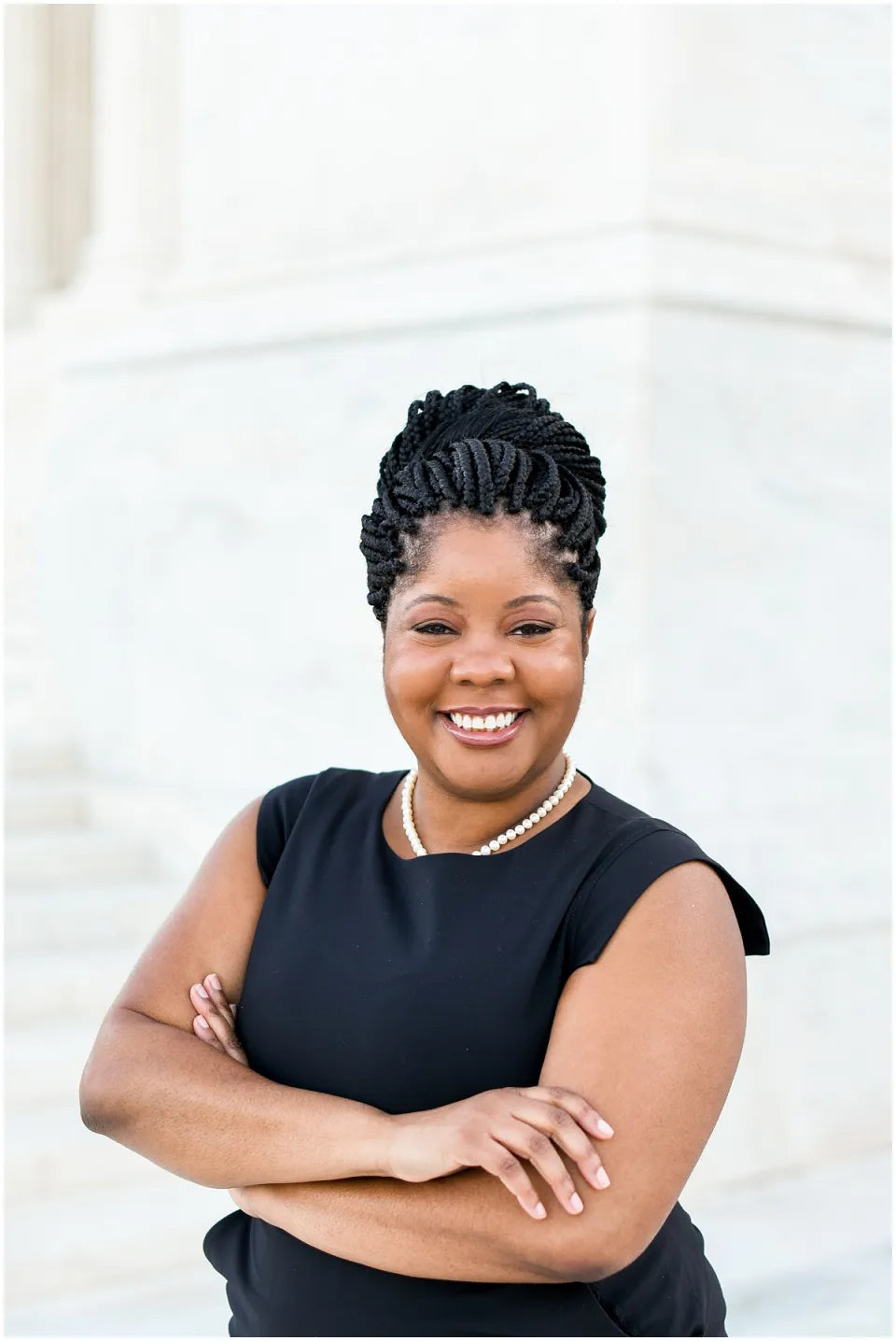 files/professional-executive-dc-black-woman-headshot-female-latina-photographer-4.webp